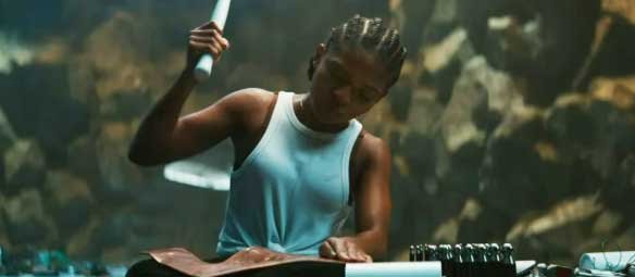 Riri Williams Forging her Suit 