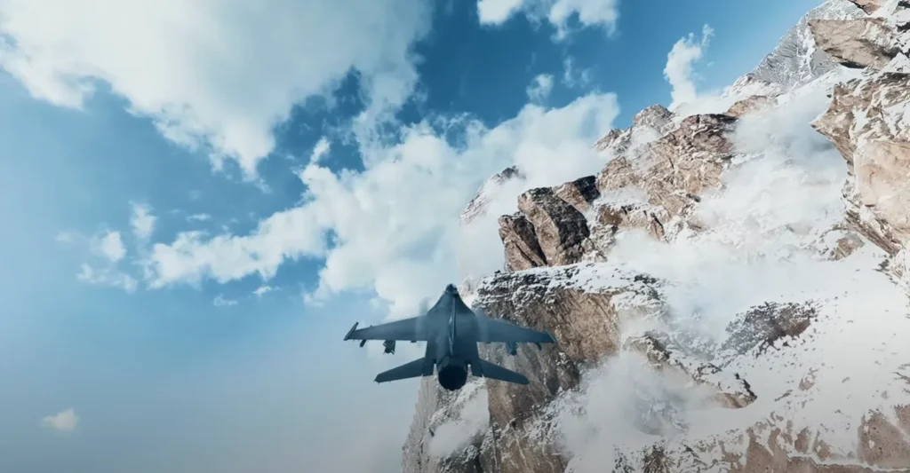 F-16 Fighting Falcon attack jet in Battlefield 6 beta performing a low pass over the battlefield